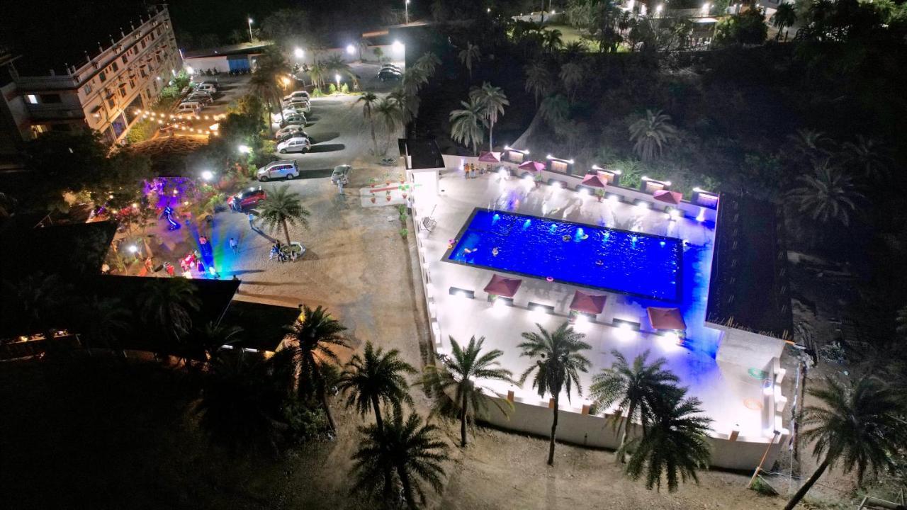 Hotel Silver Resort Daman Exterior photo