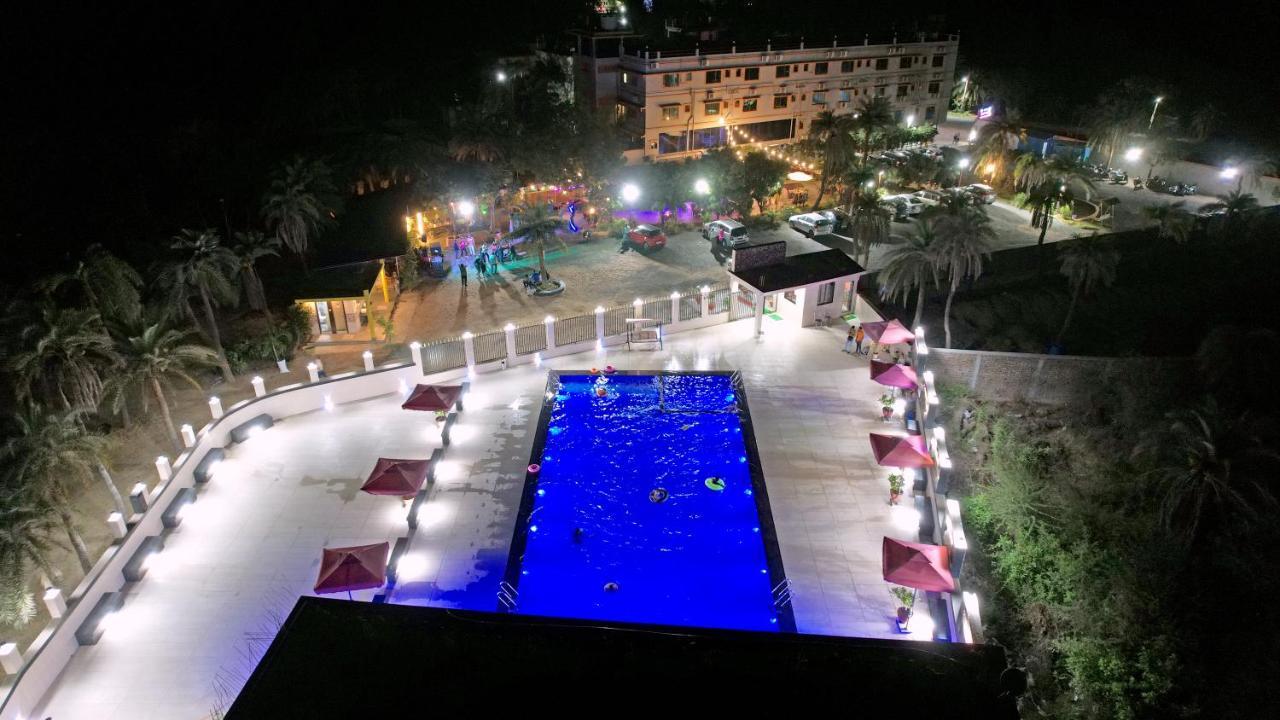 Hotel Silver Resort Daman Exterior photo
