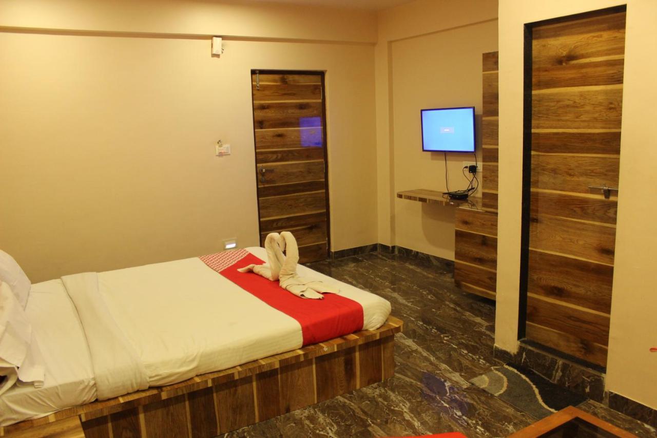 Hotel Silver Resort Daman Exterior photo