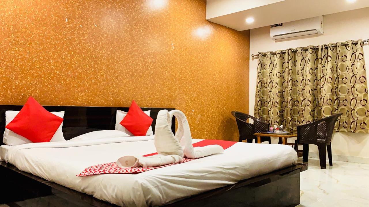 Hotel Silver Resort Daman Exterior photo